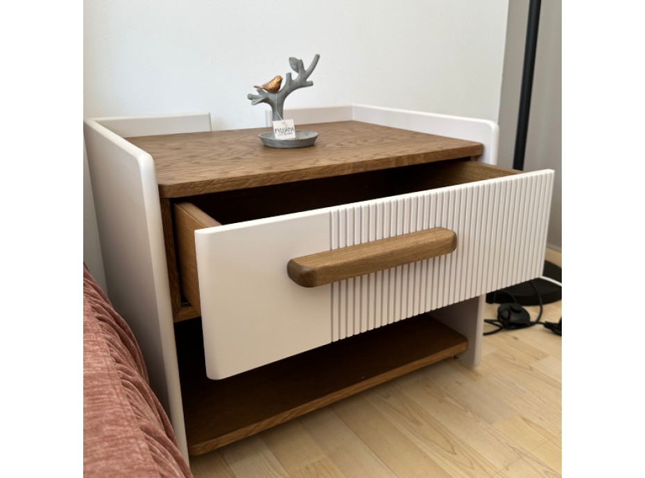 LONDON BEDSIDE TABLE (TS)